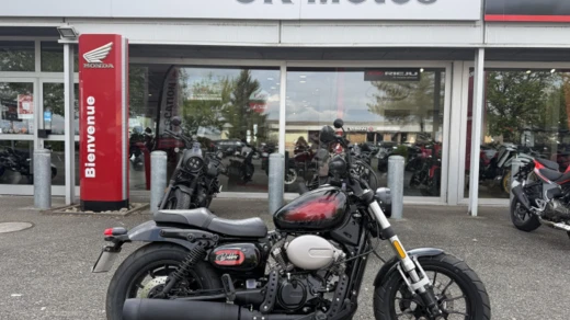 HYOSUNG GV 125 EVO ABS COLORIS GLOSS BLACK