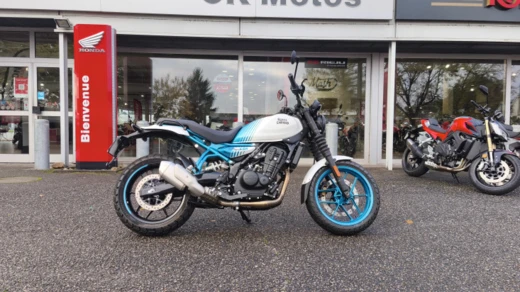 ROYAL ENFIELD GUERILLA 450 COLORIS BLANC ET BLEU