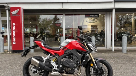 QJ MOTOR SRK 800 ABS COLORIS ROUGE