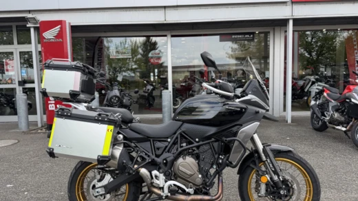 QJ MOTOR SRT 700 SX TOURING ABS COLORIS NOIR