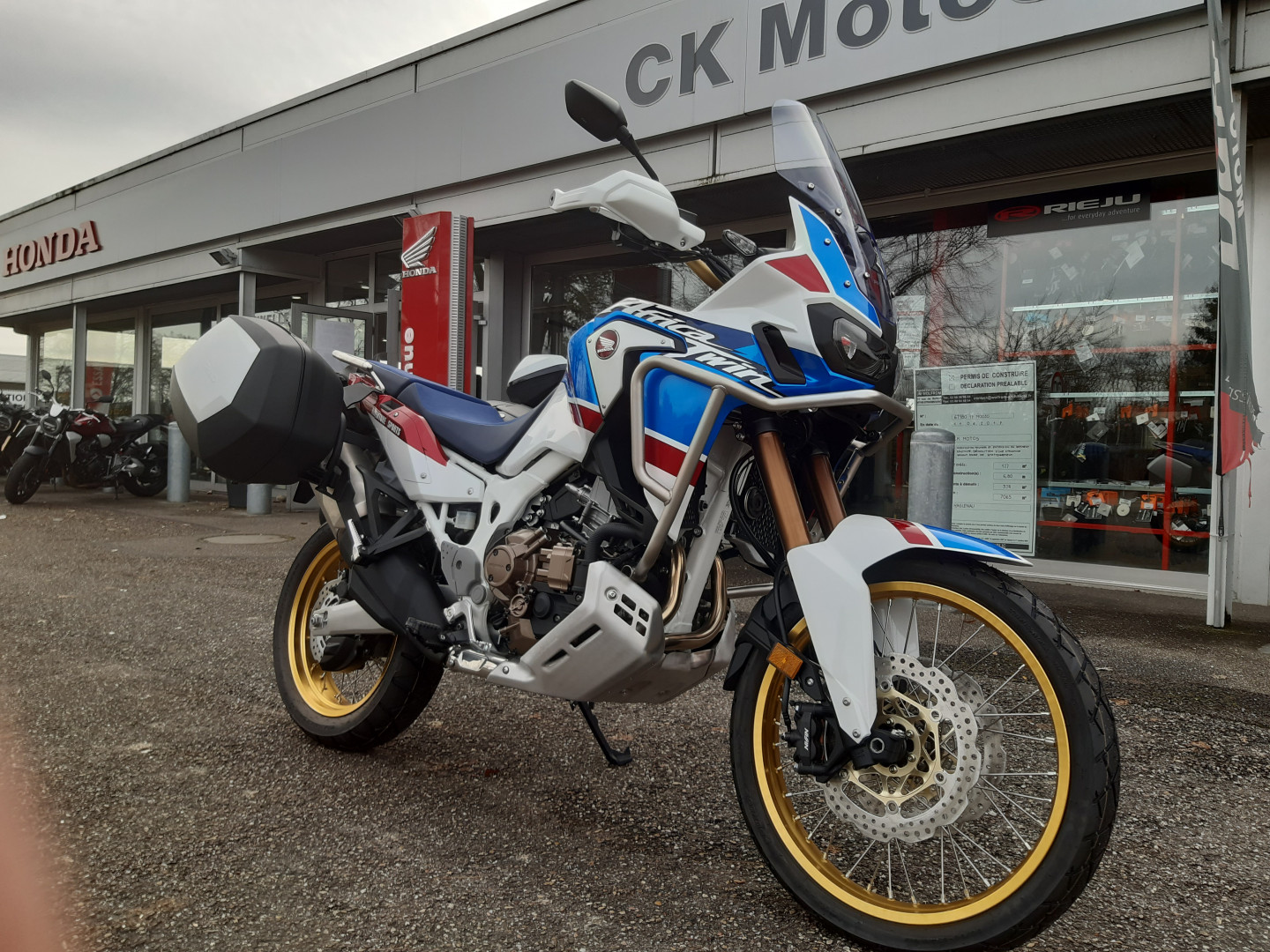 2019 africa twin dct