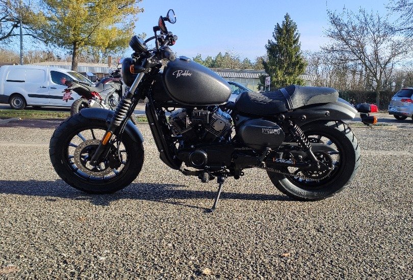 HYOSUNG GV 125 BOBBER COLORIS NOIR MAT NEUVE - HAGUENAU