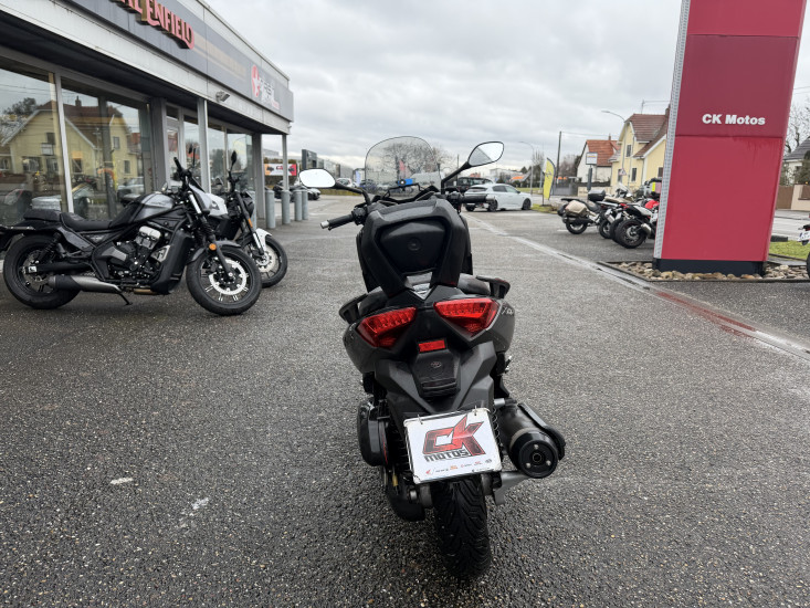 YAMAHA X-MAX 125 ABS COLORIS GRIS - HAGUENAU