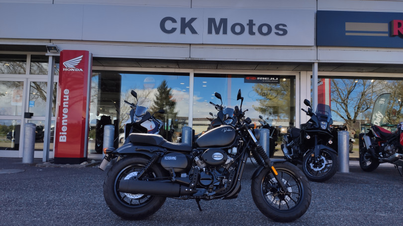 HYOSUNG BOBBER 300 GV300S ABS COLORIS NOIR MAT - HAGUENAU