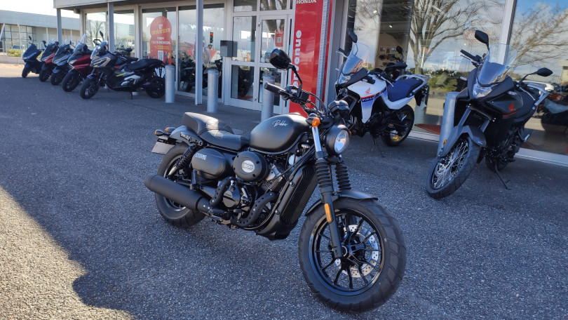 HYOSUNG BOBBER 300 GV300S ABS COLORIS NOIR MAT - HAGUENAU