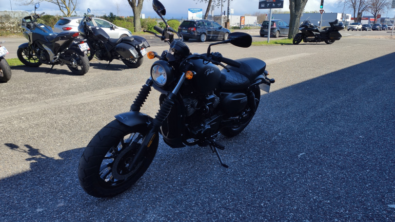 HYOSUNG BOBBER 300 GV300S ABS COLORIS NOIR MAT - HAGUENAU