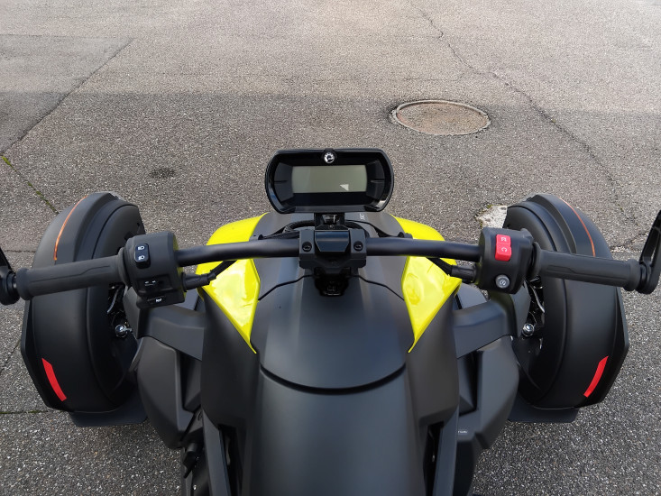 CAN-AM RYKER 900 CLASSIC JAUNE ACIDE 09/2024 - HAGUENAU