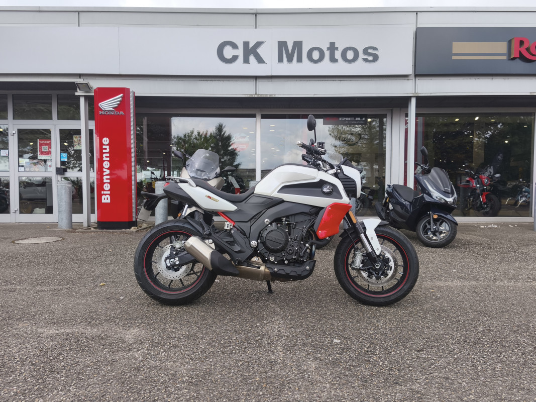 MASH FR 750 ABS COLORIS BLANC CK MOTOS  HAGUENAU 