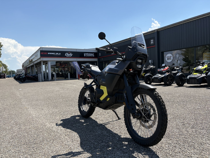 CAN-AM ORIGIN 11 KW ABS COLORIS NOIR EQUIVALENT 125CC - HAGUENAU