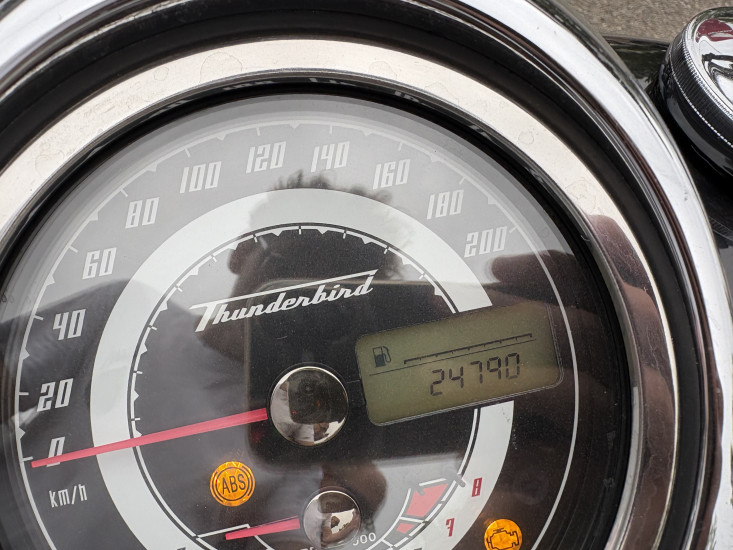 TRIUMPH THUNDERBIRD 1600 COLORIS NOIR/CHROME - HAGUENAU