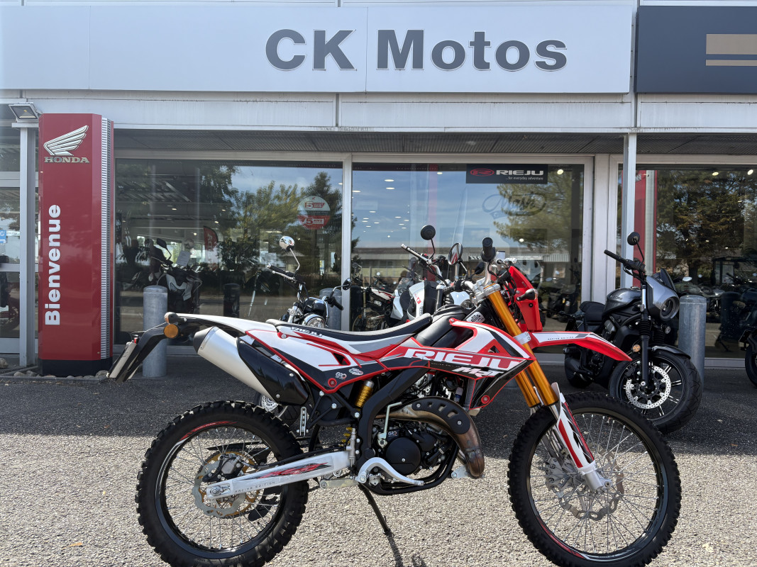 KTM 390 DUKE ABS ESPACE 7  FEYTIAT 