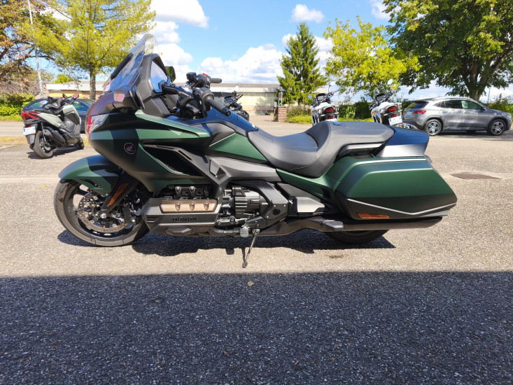 HONDA GOLDWING 1800 DCT COLORIS VERT MAT - HAGUENAU