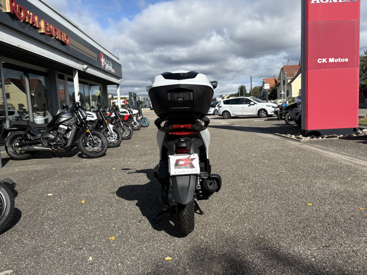 HONDA SH125i ABS TOP BOX SPORTY COLORIS BLANC - HAGUENAU