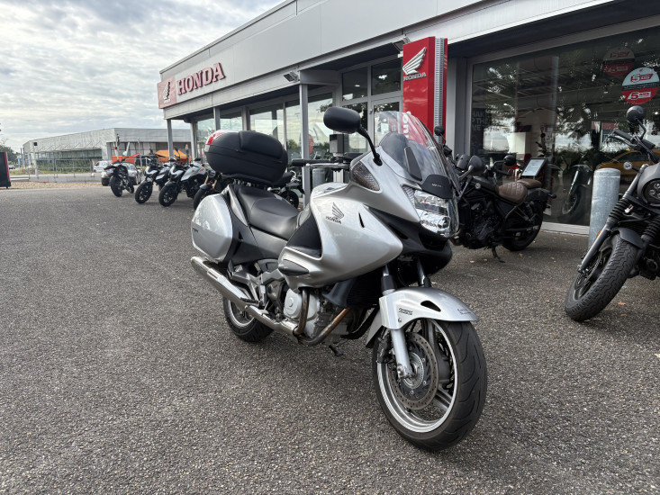 HONDA DEAUVILLE 700 COLORIS GRIS - HAGUENAU