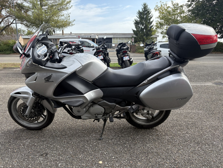 HONDA DEAUVILLE 700 COLORIS GRIS - HAGUENAU