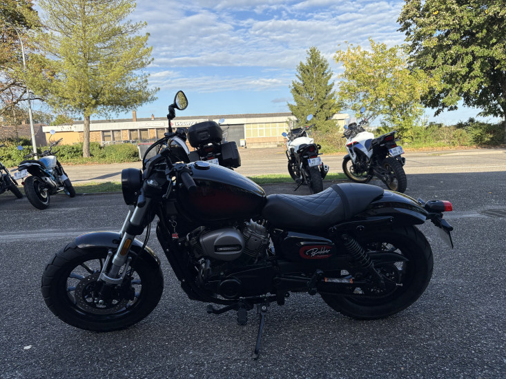 HYOSUNG GV125S-EVO COLORIS NOIR / ROUGE - HAGUENAU