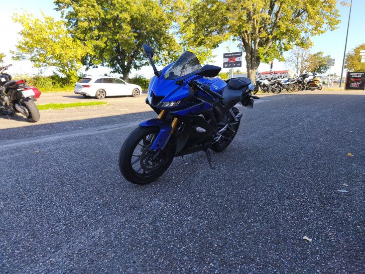 YAMAHA YZF-R125 ABS COLORIS BLEU - HAGUENAU