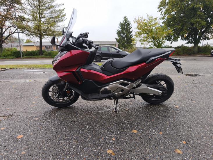 HONDA FORZA 750 ABS COLORIS ROUGE NEUF 0KMS - HAGUENAU