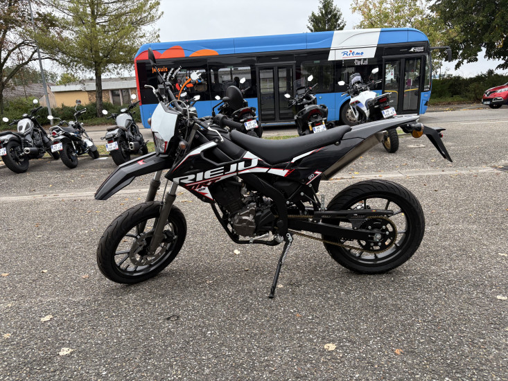 RIEJU MRT 125 LC SM COLORIS NOIR NEUF 0KMS - HAGUENAU