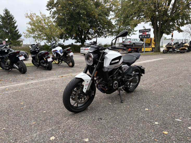 MOTO MORINI SEIEMMEZZO 650 STR ABS COLORIS BLANC - HAGUENAU