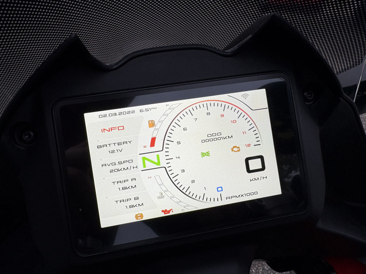 MASH K750 ABS COLORIS ROUGE / BLANC NEUVE 0KMS - HAGUENAU