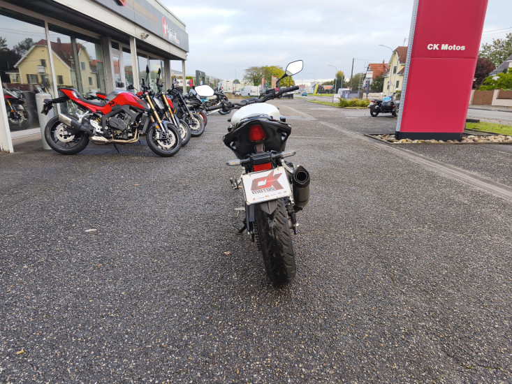 HONDA CB 500 HORNET ABS COLORIS BLANC / NOIR - HAGUENAU