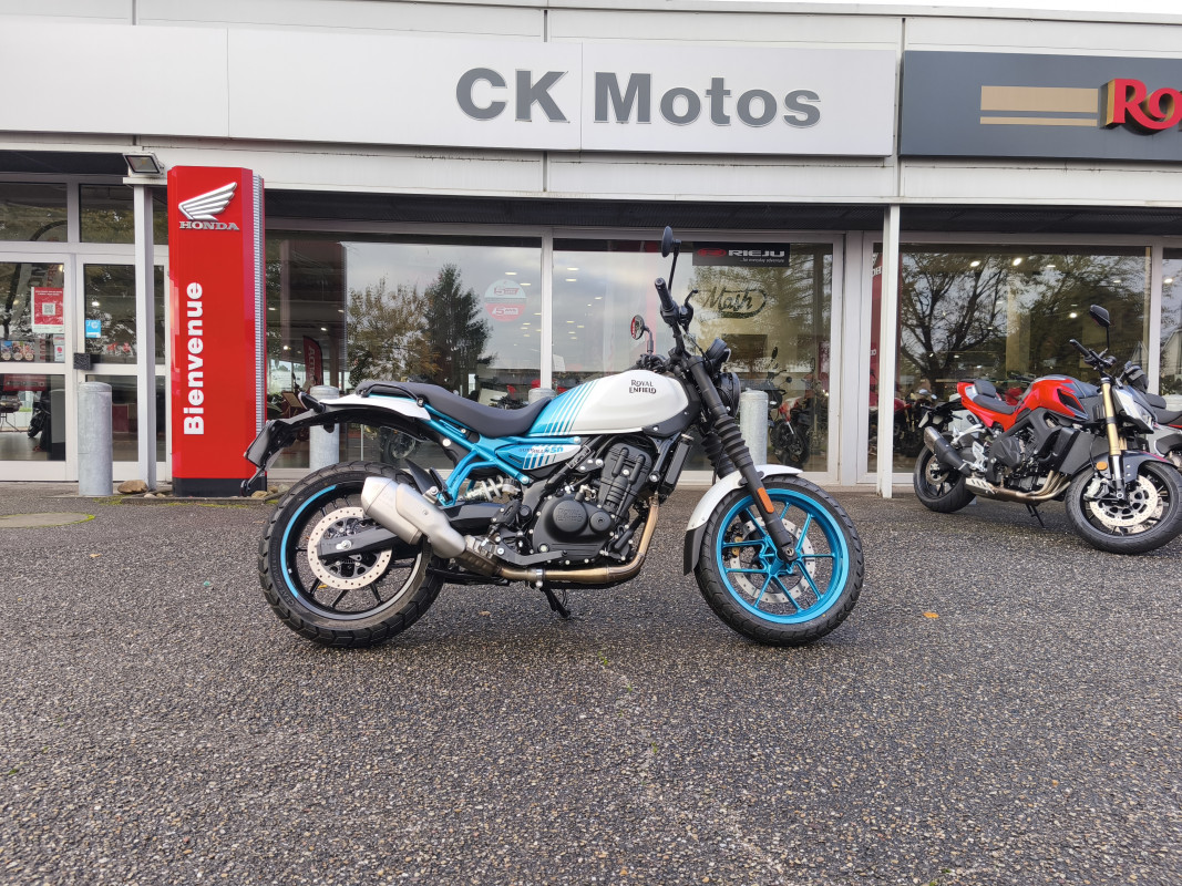 TRIUMPH DAYTONA 765 - MOTO 2 ADN MOTOS  COGNAC 