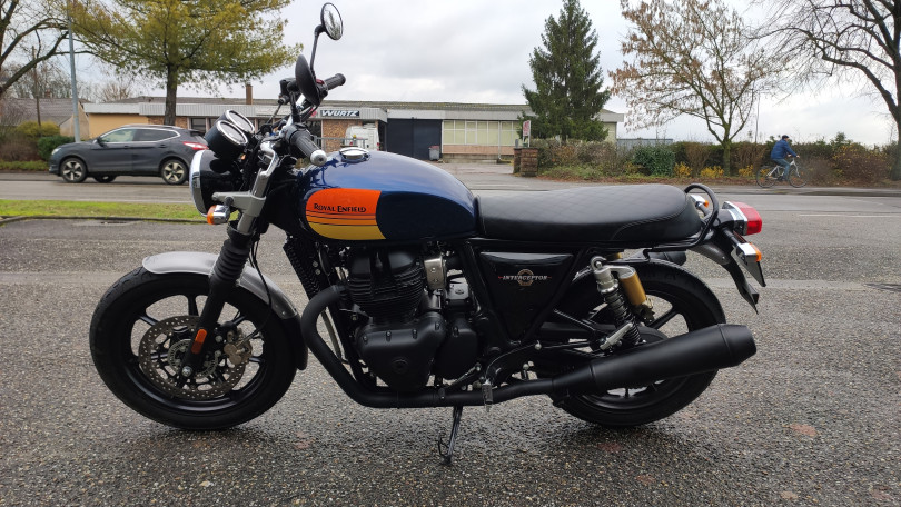 ROYAL ENFIELD INTERCEPTOR 650 BARCELONA BLUE - HAGUENAU