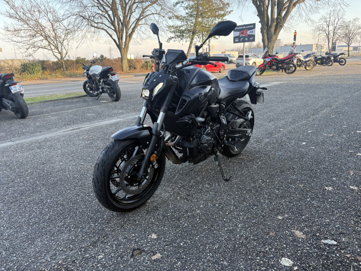 YAMAHA MT-07 ABS COLORIS NOIR - HAGUENAU