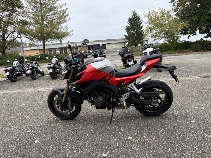 QJ MOTOR SRK 800 ABS COLORIS ROUGE - HAGUENAU