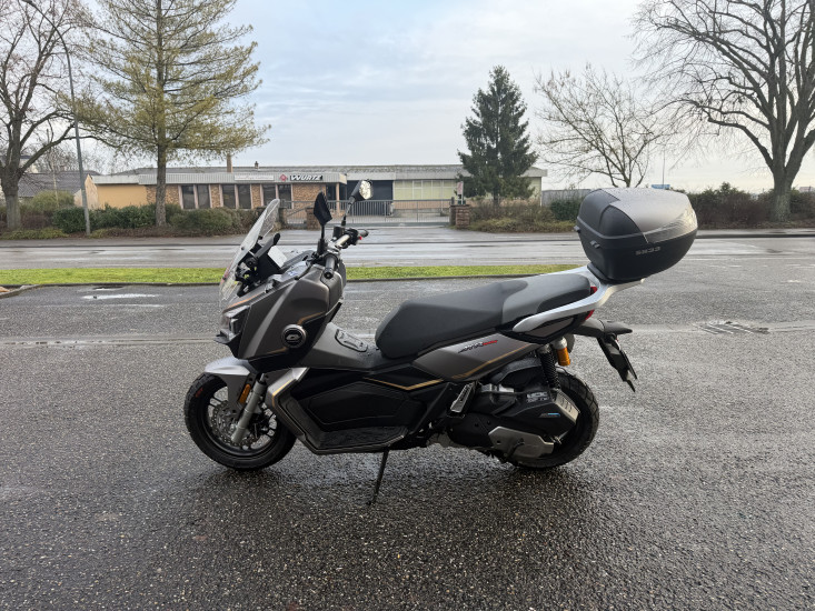 QJ MOTOR ATR 125 ABS COLORIS GRIS / OR - HAGUENAU