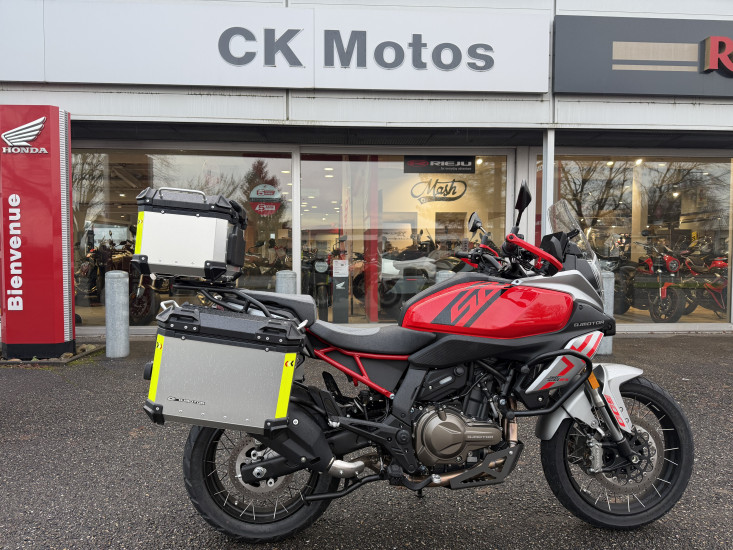 QJ MOTOR SRT 600 SX TOURING ABS COLORIS ROUGE - HAGUENAU