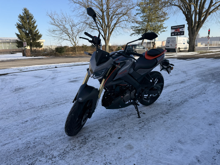 QJ MOTOR SRK 125 S ABS COLORIS GRIS / ROUGE - HAGUENAU