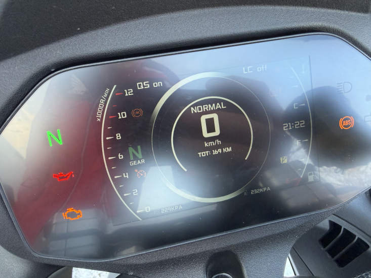 QJ MOTOR SRK 921 RR ABS COLORIS NOIR - HAGUENAU