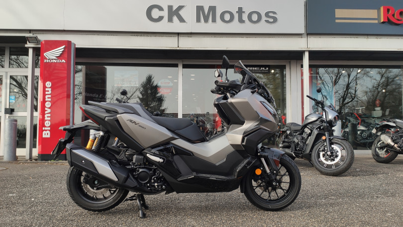 HONDA ADV 350 ABS COLORIS GRIS MAT - HAGUENAU