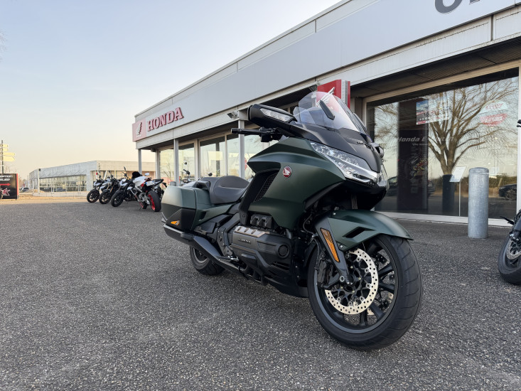 HONDA GL1800 GOLDWING DCT BAGGER ABS COLORIS VERT MAT - HAGUENAU