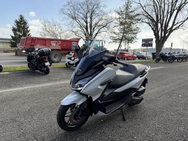 HONDA FORZA 125 ABS COLORIS BLANC - HAGUENAU