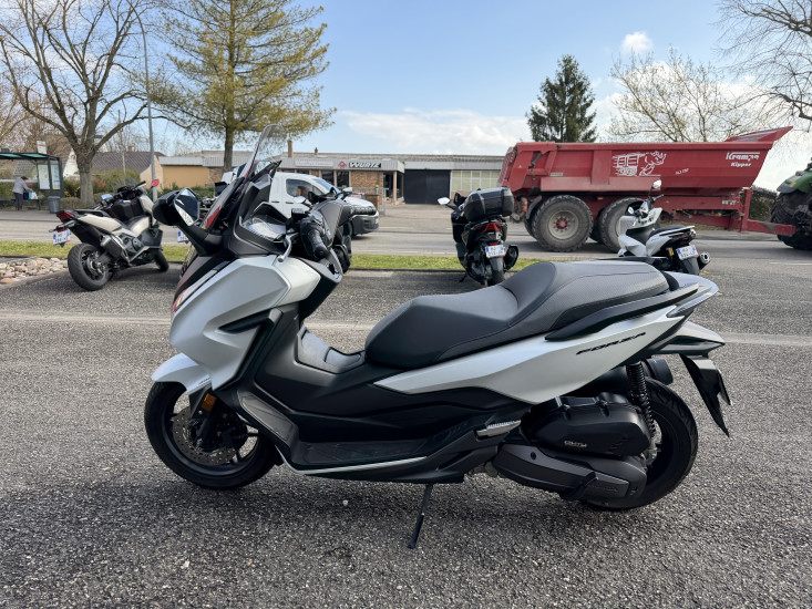 HONDA FORZA 125 ABS COLORIS BLANC - HAGUENAU