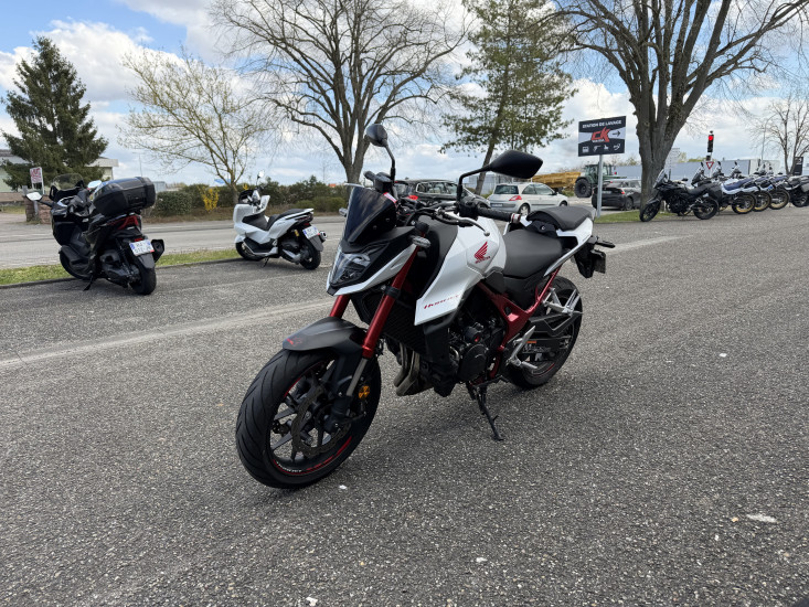 HONDA HORNET 750 ABS COLORIS BLANC - HAGUENAU