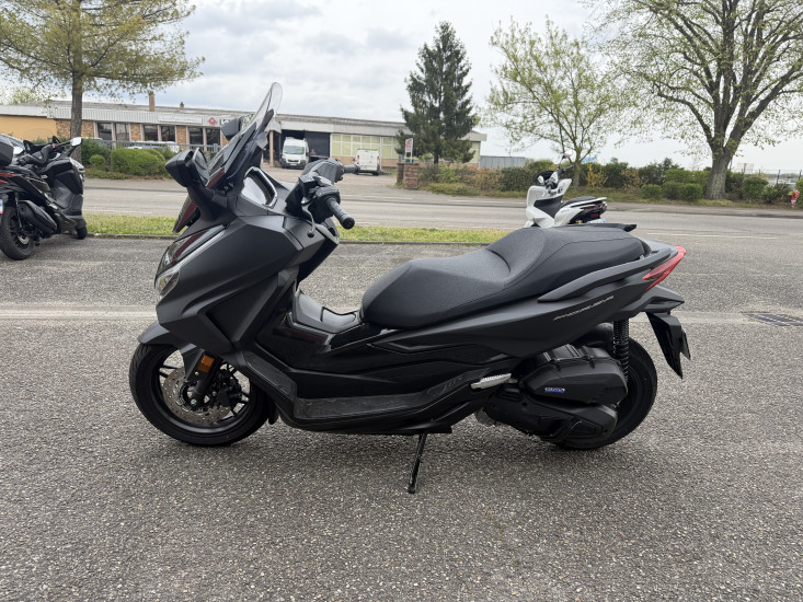 HONDA FORZA 125 ABS COLORIS NOIR - HAGUENAU