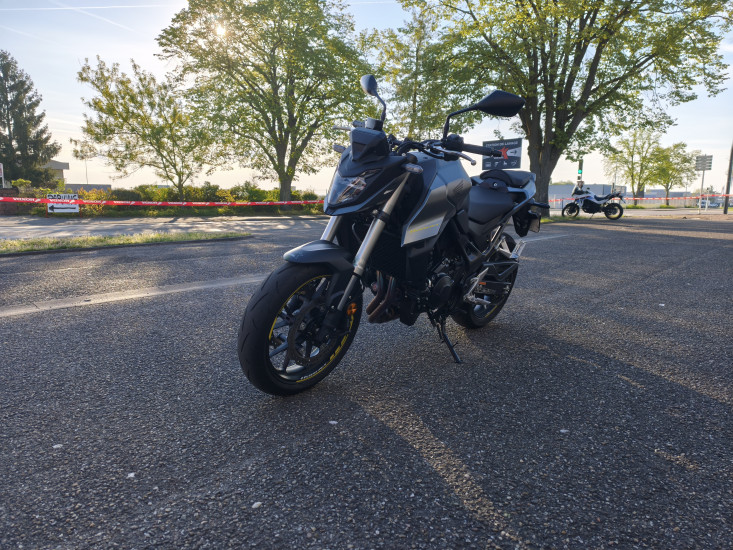 HONDA HORNET 750 ABS COLORIS GRIS MAT - HAGUENAU