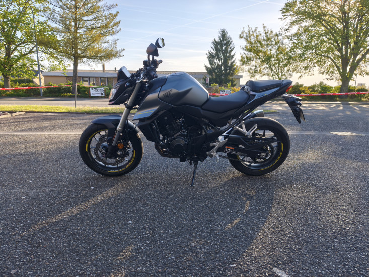HONDA HORNET 750 ABS COLORIS GRIS MAT - HAGUENAU