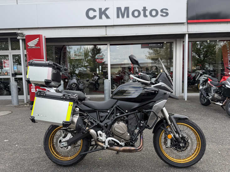 QJ MOTOR SRT 700 SX TOURING ABS COLORIS NOIR - HAGUENAU