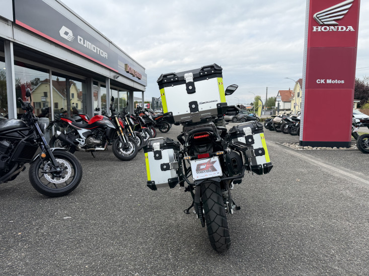 QJ MOTOR SRT 700 SX TOURING ABS COLORIS NOIR - HAGUENAU