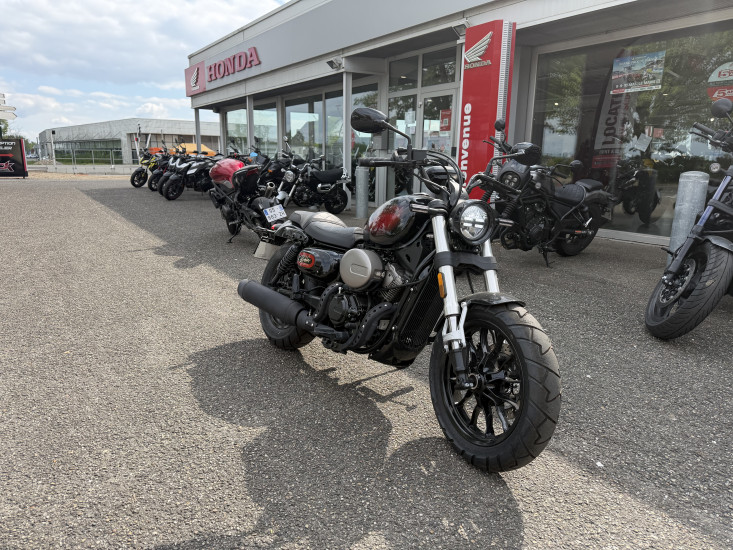 HYOSUNG GV 125 EVO ABS COLORIS GLOSS BLACK - HAGUENAU