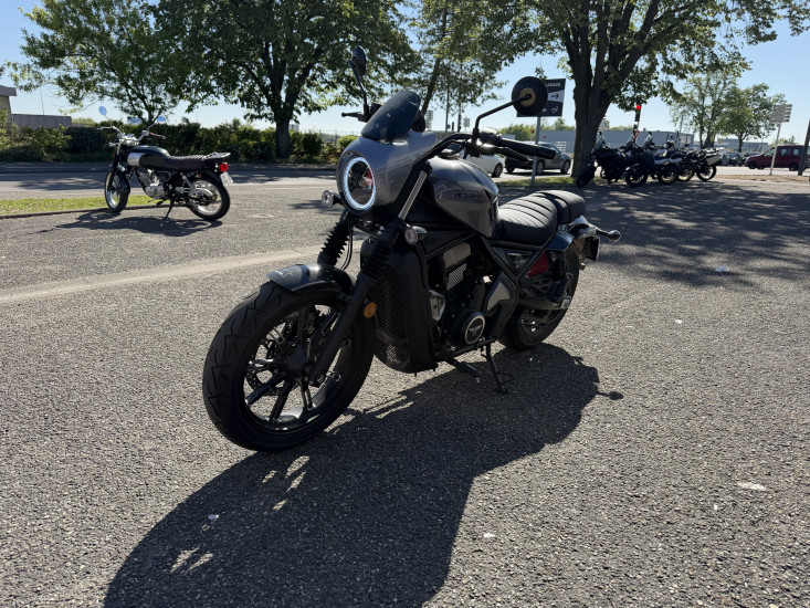 MOTO MORINI CALIBRO 700 ABS COLORIS NOIR - HAGUENAU