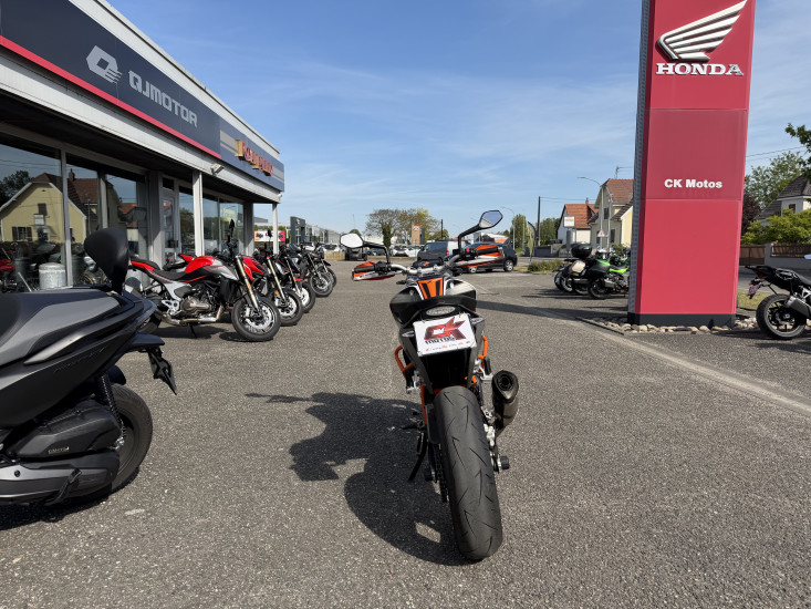 KTM 690 DUKE COLORIS BLANC - HAGUENAU